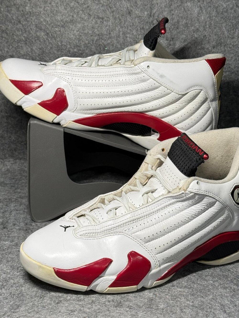 Air Jordan 14 Retro - Size 11 - White Varsity Red Black - 487471-101 Candy Cane